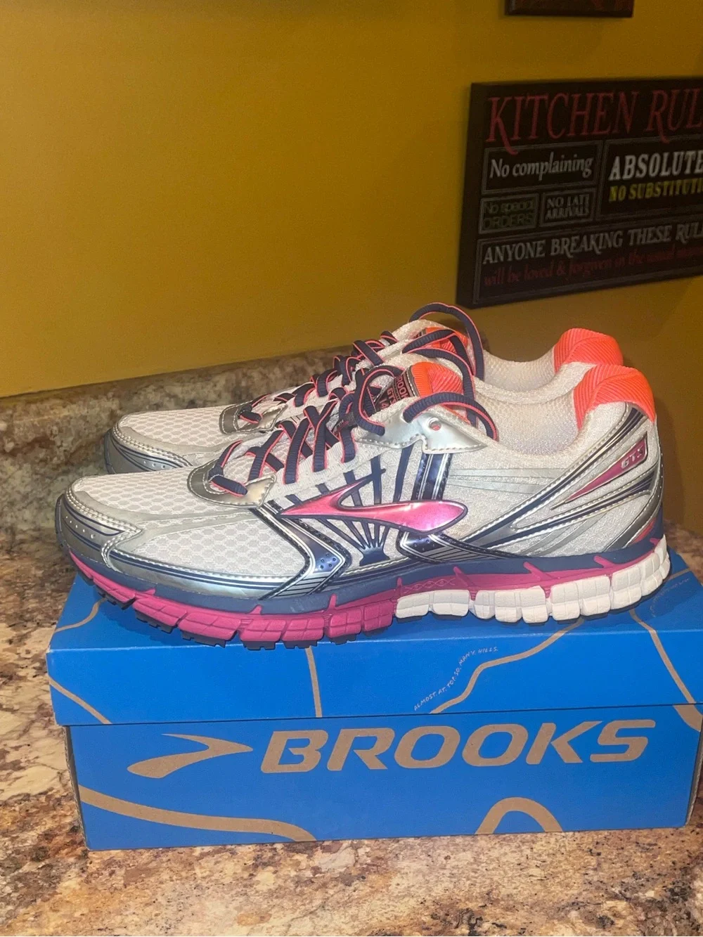 Brooks lightweight running